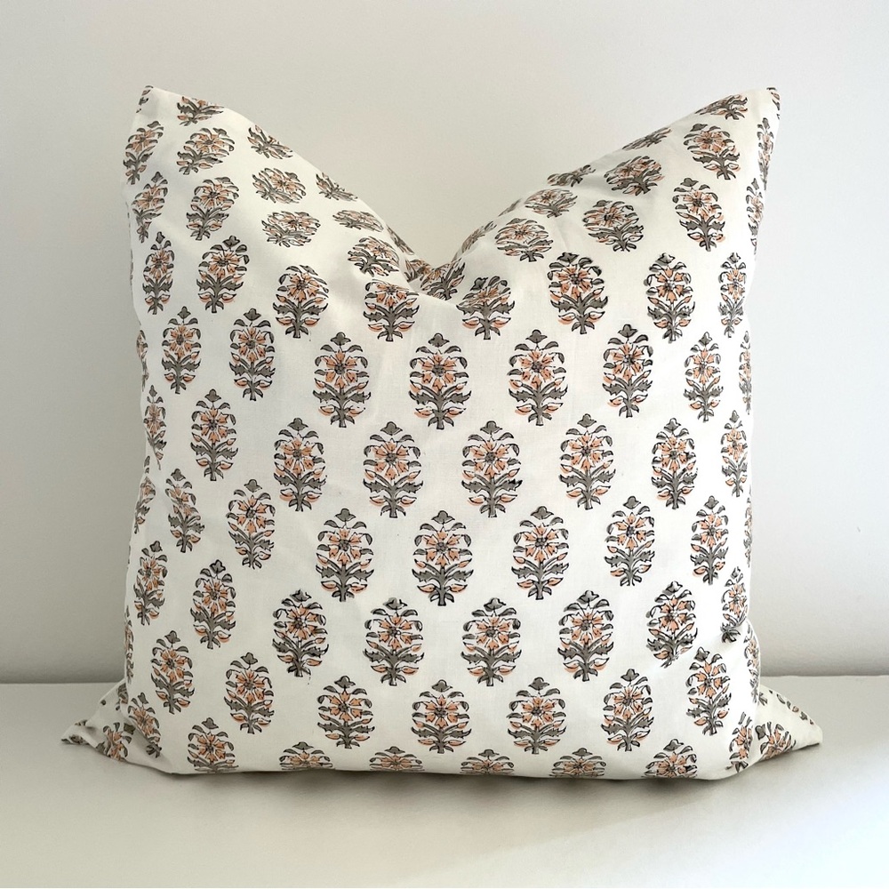 18x18 block print floral motif 100% cotton square pillow cover peach grey wht #2